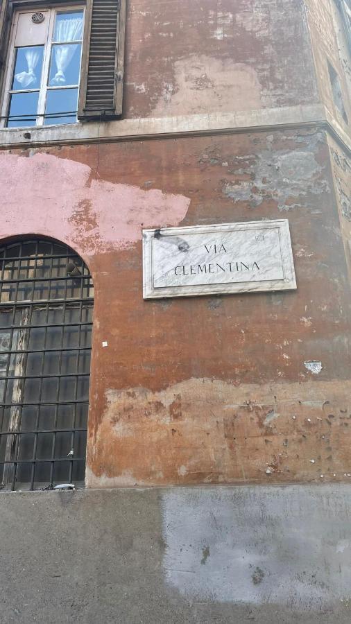 Colosseo Apartment- Heart Of Rione Monti โรม ภายนอก รูปภาพ