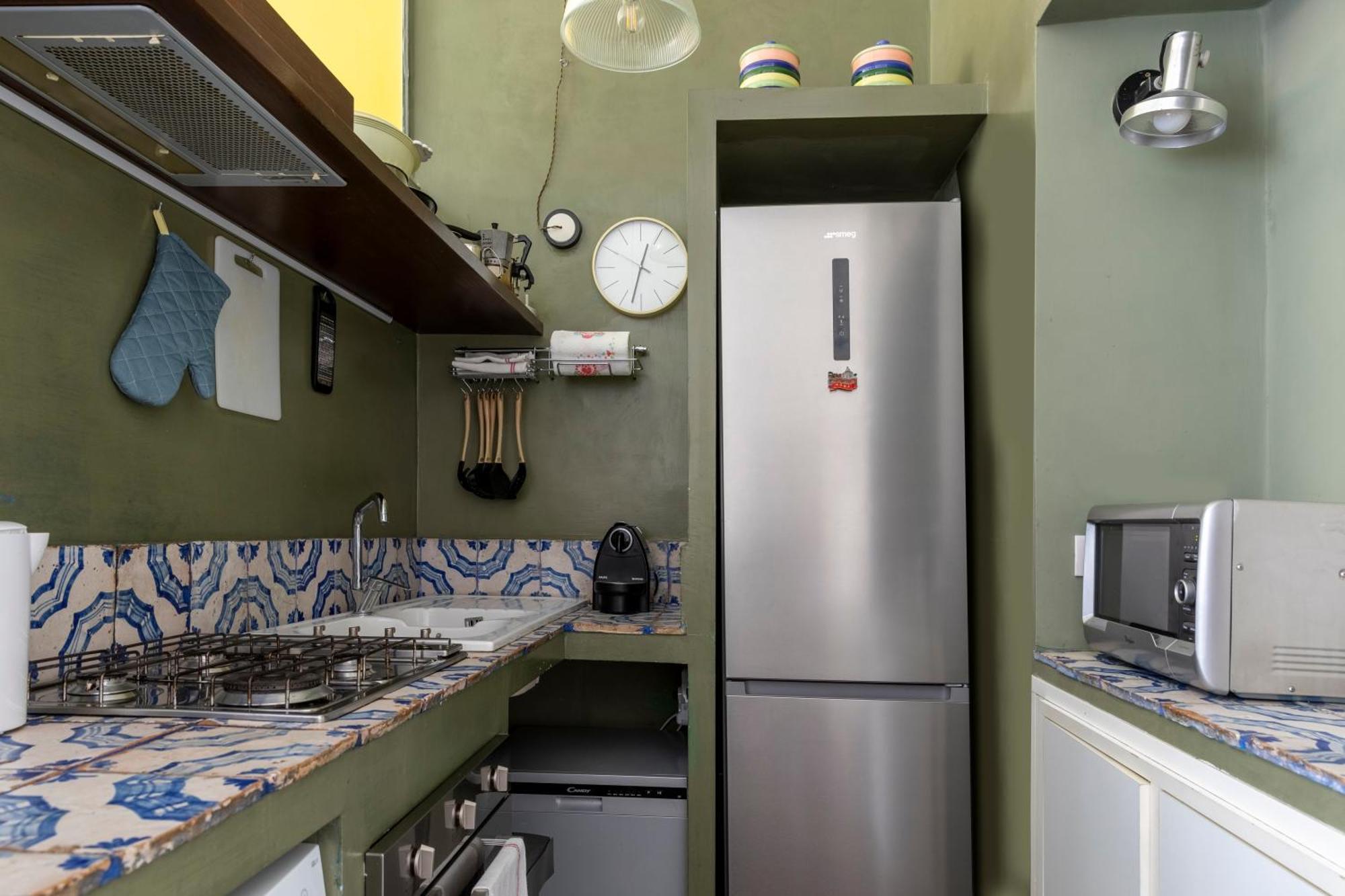 Colosseo Apartment- Heart Of Rione Monti โรม ภายนอก รูปภาพ