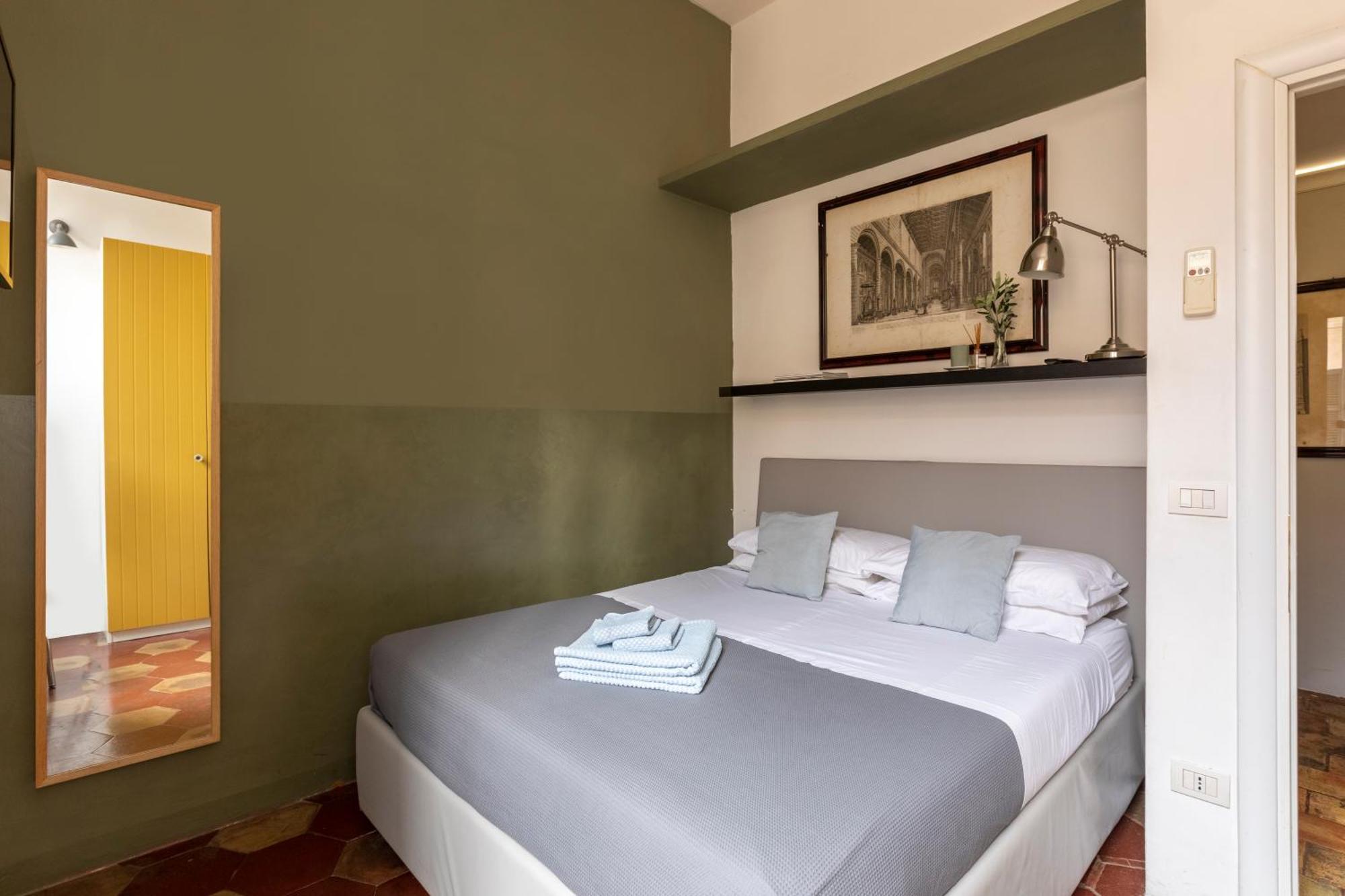 Colosseo Apartment- Heart Of Rione Monti โรม ภายนอก รูปภาพ